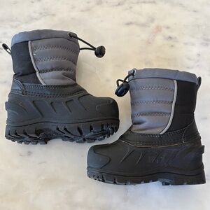 Itasca Toddler Size 5 Snow Boots